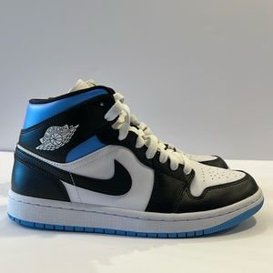 COPY - Nike Jordan 1 Mid University Blue Black/White
